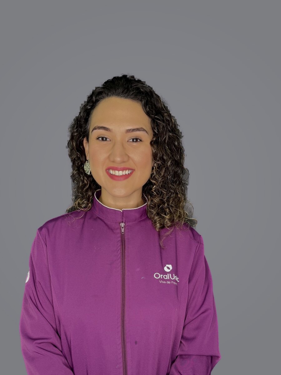 Dra. Luana Monteiro dos Reis — CRO-MS 8053 — Oral Unic Nova Andradina